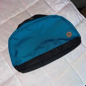 TOBIQ Toiletry Bag